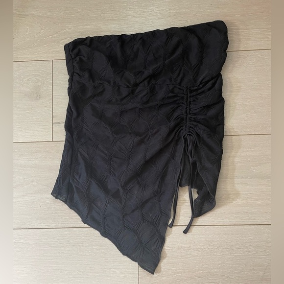 Silence + Noise Asymmetrical Ruched Skirt Black Size L Urban Outfitters Texture - Picture 1 of 6